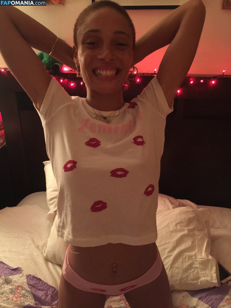 Adwoa Aboah Nahý Uniklá fotka #31