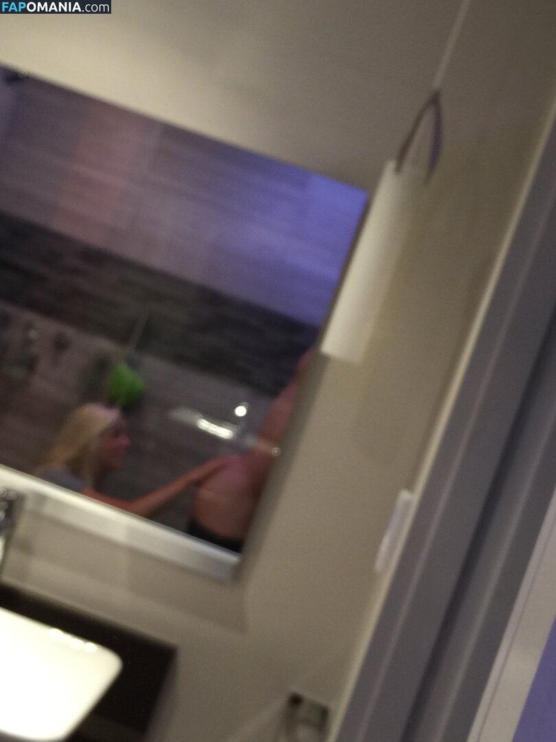 Alexandra Cooper Nahý Uniklá fotka #16