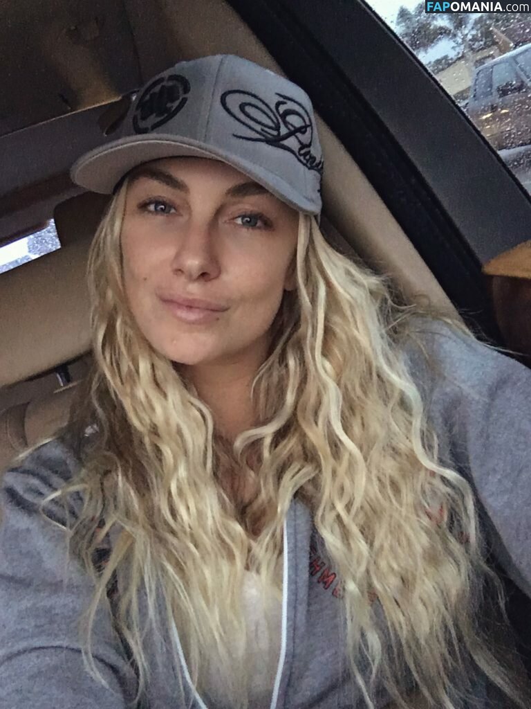 Amber Nichole Miller Nahý Uniklá fotka #16