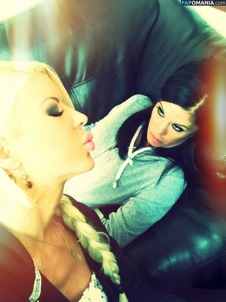 Angelina Love Nahý Uniklá fotka #48