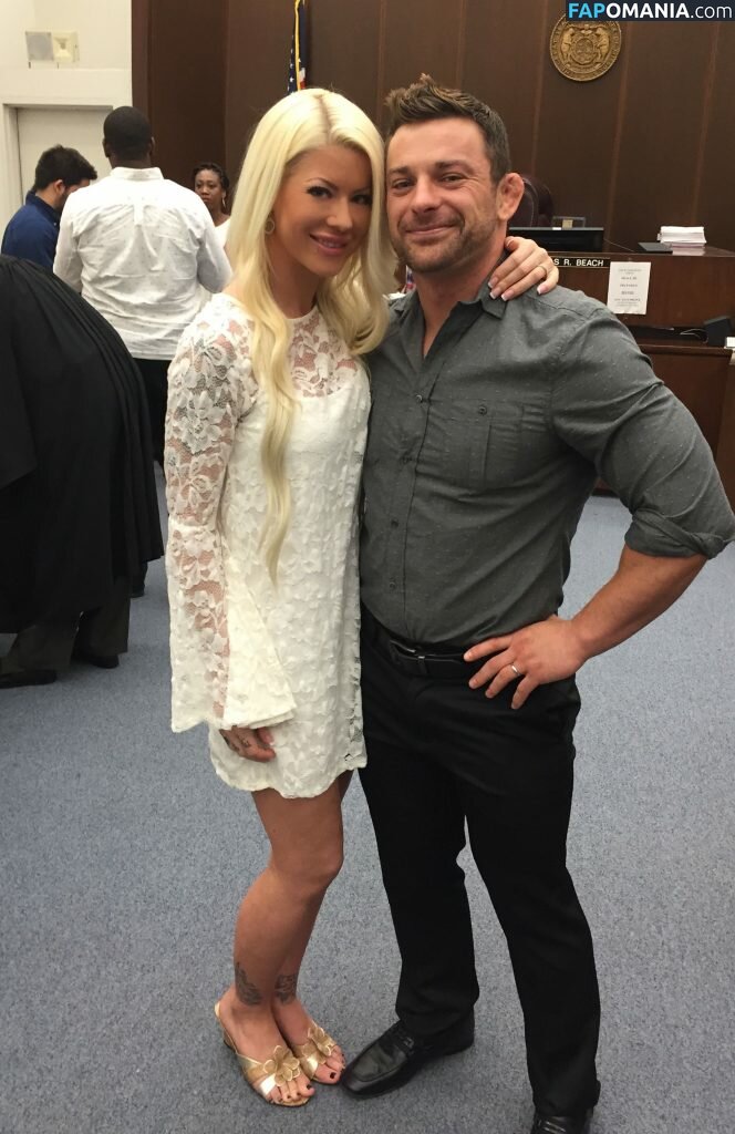 Angelina Love Nahý Uniklá fotka #79