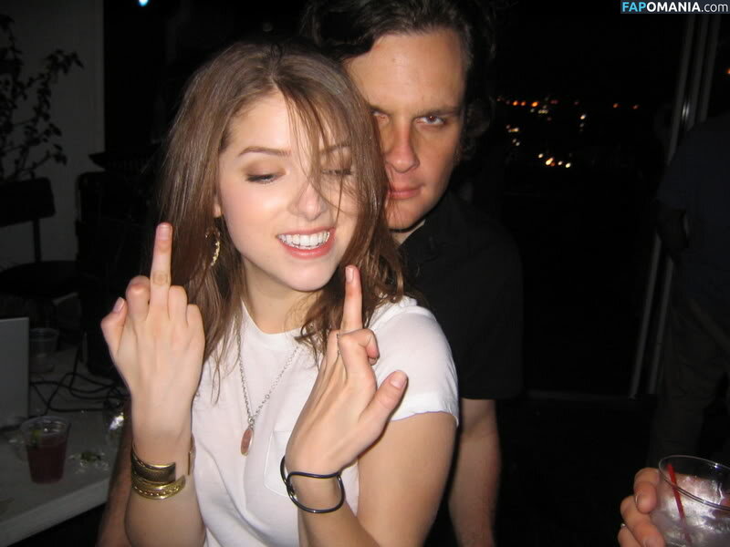 Anna Kendrick Nahý Uniklá fotka #1