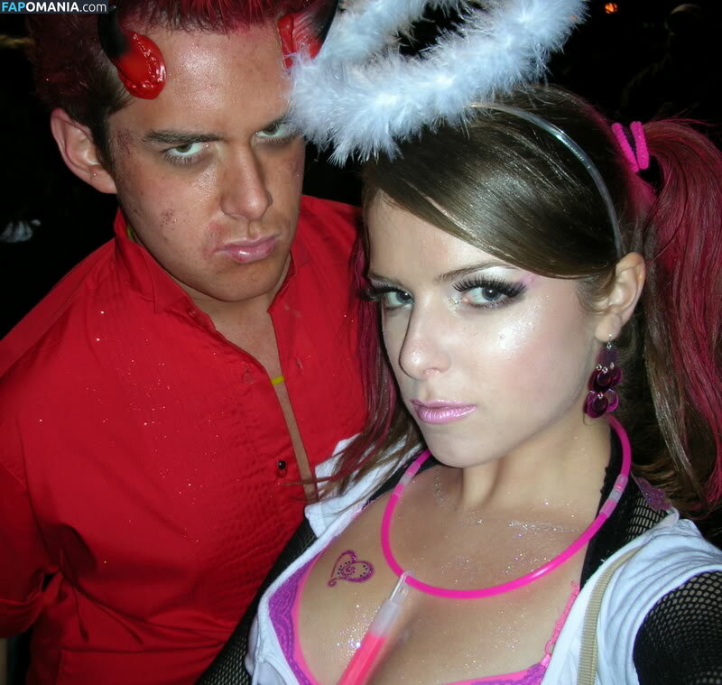 Anna Kendrick Nahý Uniklá fotka #54