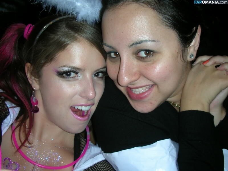 Anna Kendrick Nahý Uniklá fotka #60