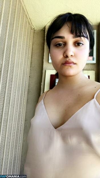Ariela Barer Nahý Uniklá fotka #4