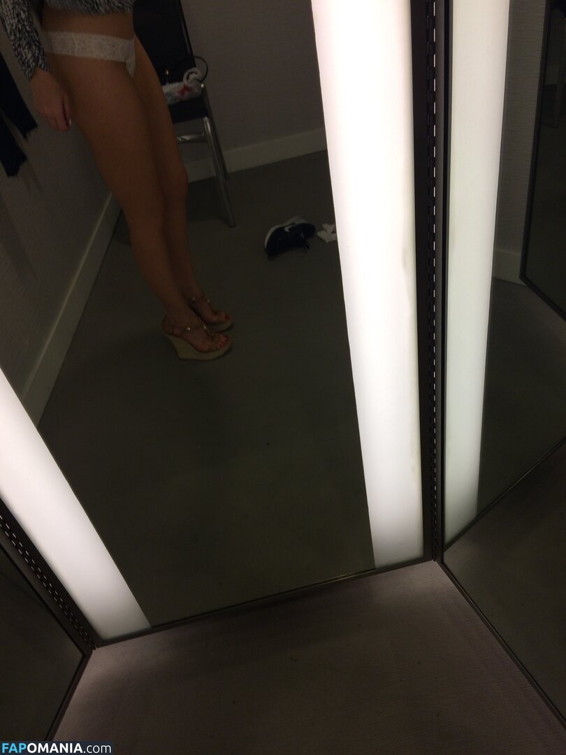 Ashley Mulheron Nahý Uniklá fotka #128