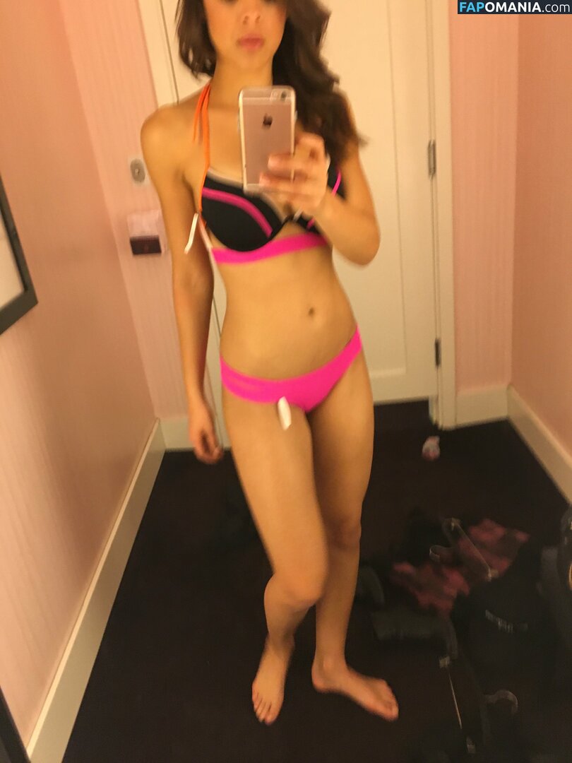 Aubrey Cleland Nahý Uniklá fotka #6