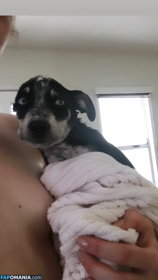 Bonnie Wright Nahý Uniklá fotka #12