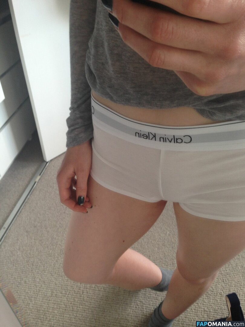 Bonnie Wright Nahý Uniklá fotka #20