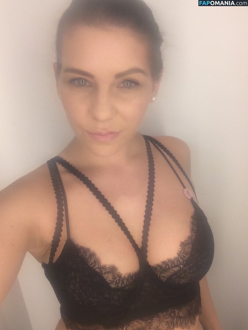 Carina Schwarz Nahý Uniklá fotka #23