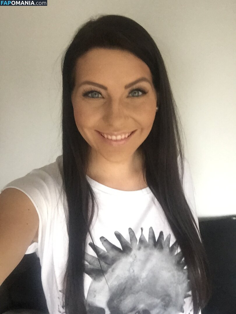 Carina Schwarz Nahý Uniklá fotka #138