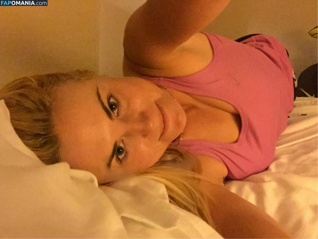 Carly Booth Nahý Uniklá fotka #54