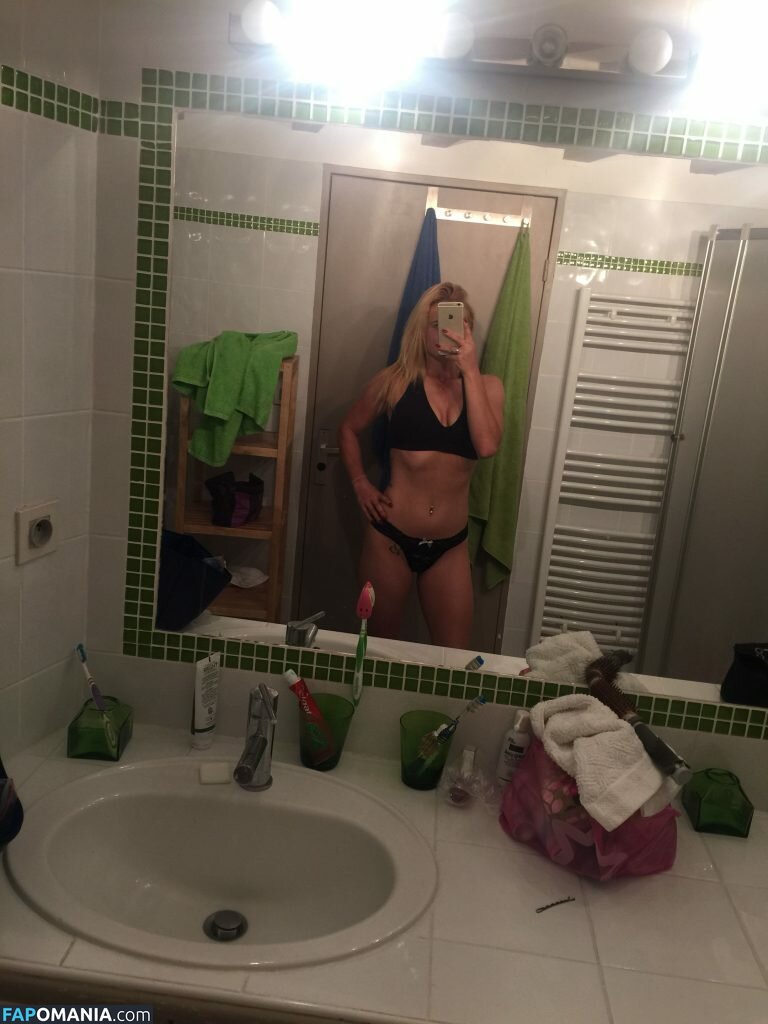 Carly Booth Nahý Uniklá fotka #73