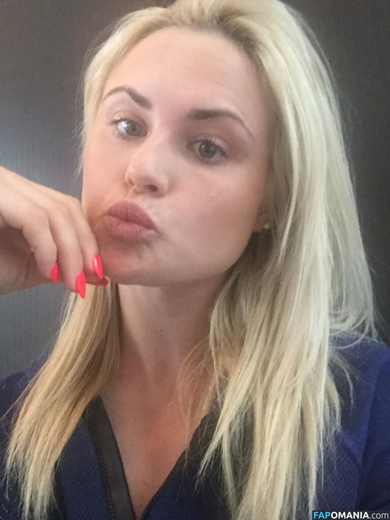 Carly Booth Nahý Uniklá fotka #74