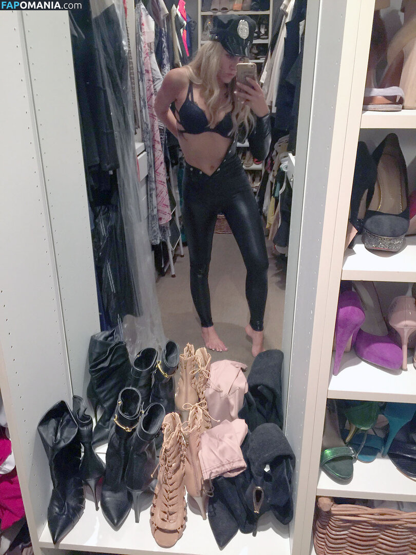 Charissa Thompson Nahý Uniklá fotka #36