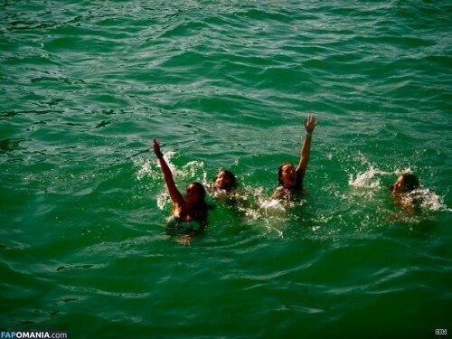 Chloe Bennett Nahý Uniklá fotka #7