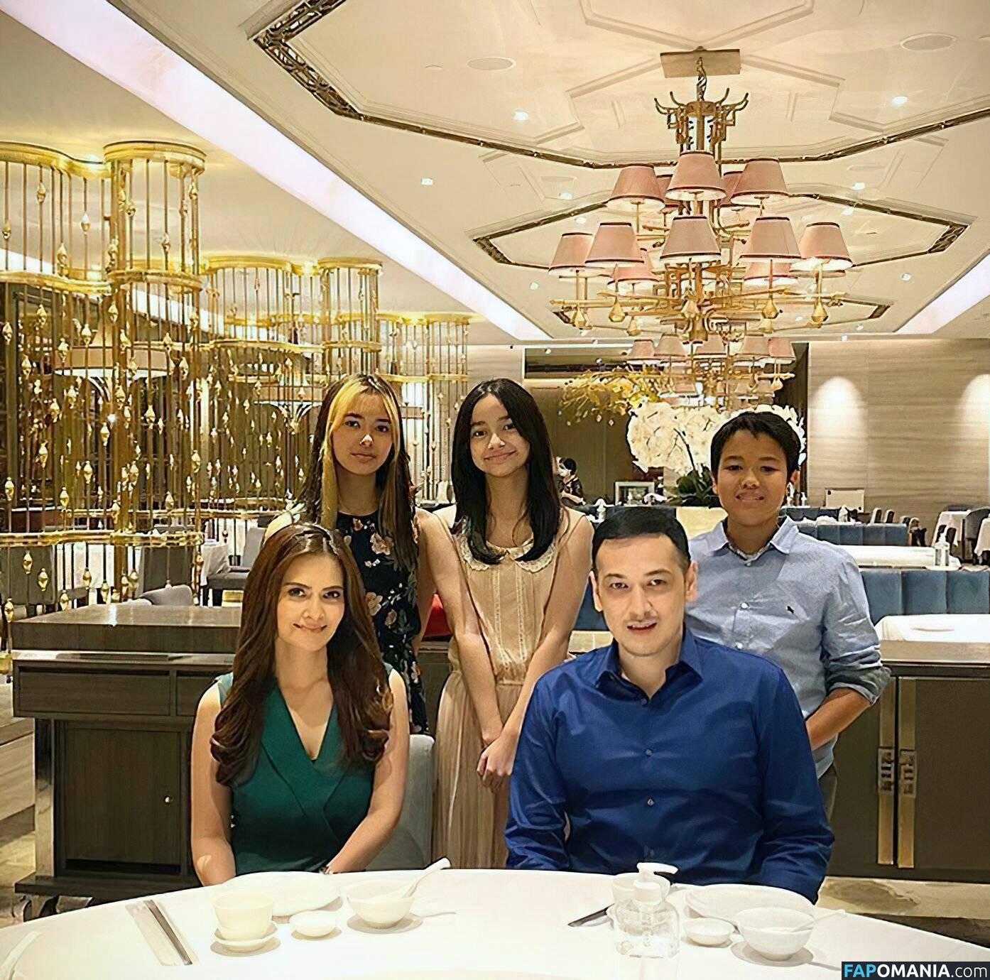 Cut Tari Nahý Uniklá fotka #69