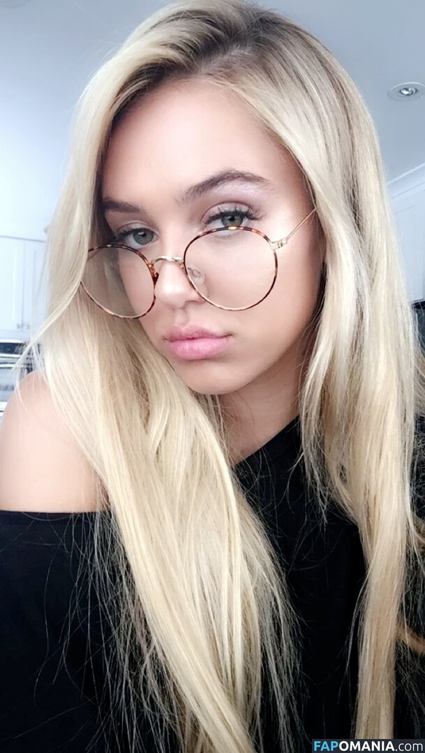 Delilah Belle Hamlin Nahý Uniklá fotka #42