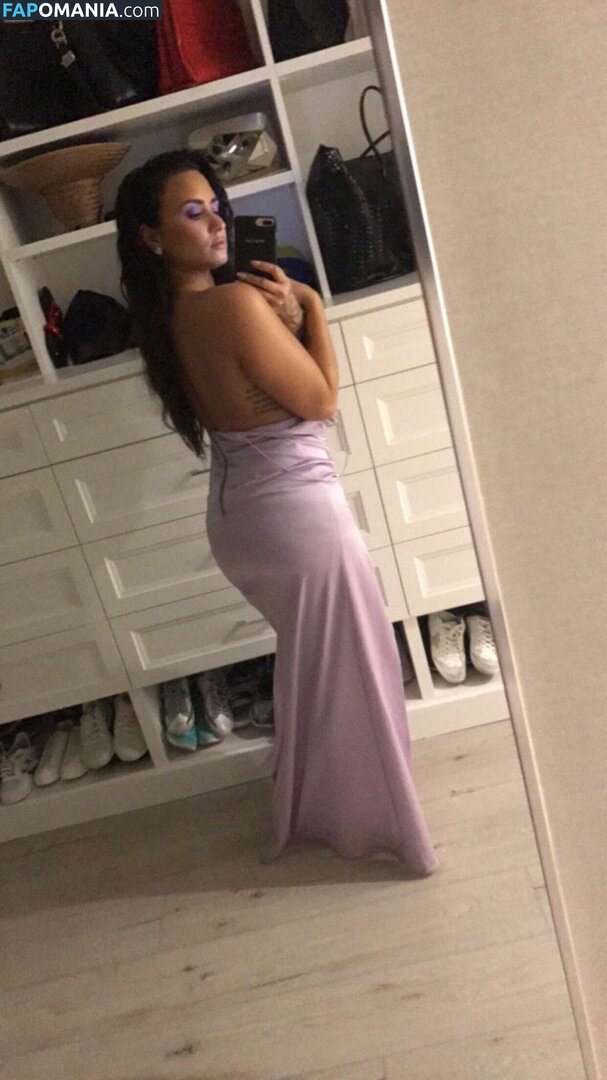Demi Lovato Nahý Uniklá fotka #36