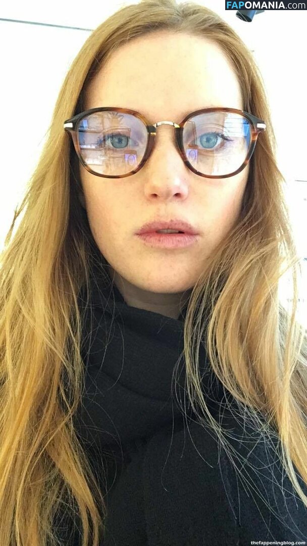 Fleur Geffrier Nahý Uniklá fotka #8