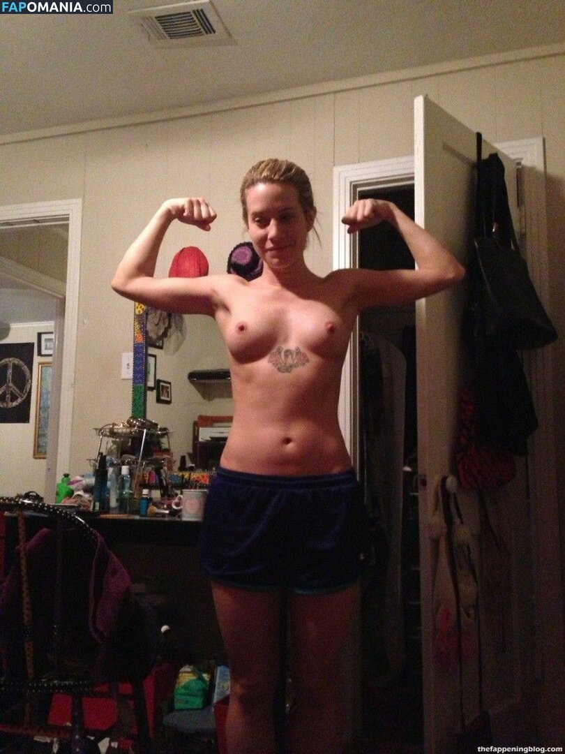 Hale Baskin Nahý Uniklá fotka #2