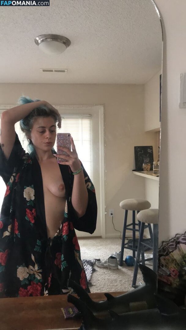 Hannah Schewel Nahý Uniklá fotka #27