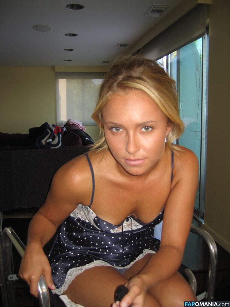 Hayden Panettiere Nahý Uniklá fotka #26