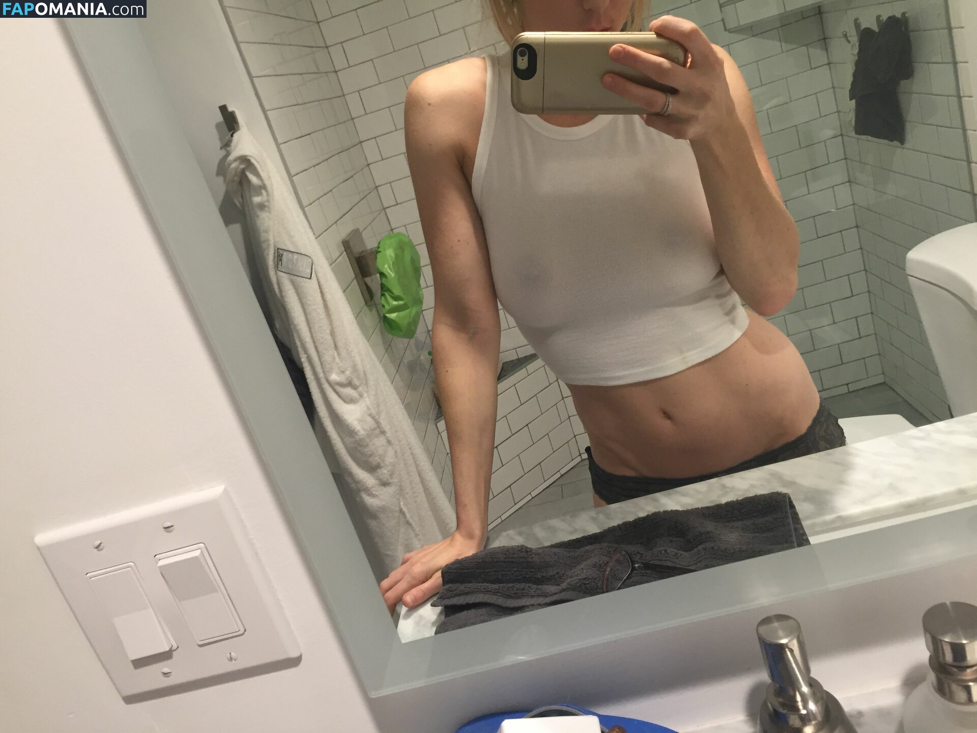 Iliza Shlesinger Nahý Uniklá fotka #26