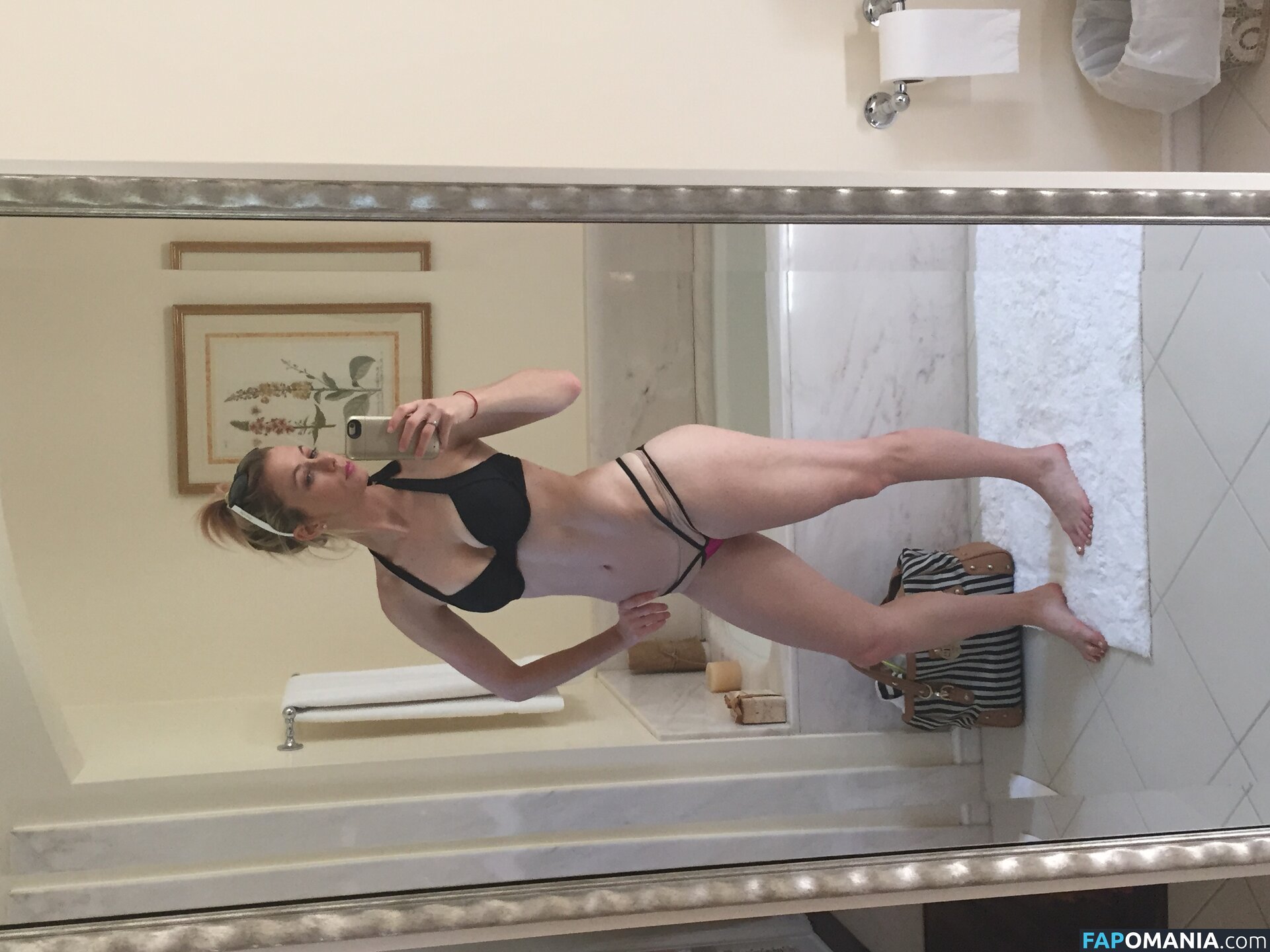 Iliza Shlesinger Nahý Uniklá fotka #213