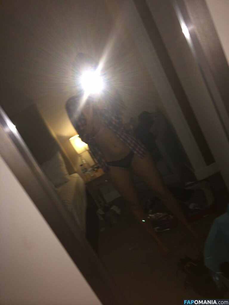 Jennifer Metcalfe Nahý Uniklá fotka #24