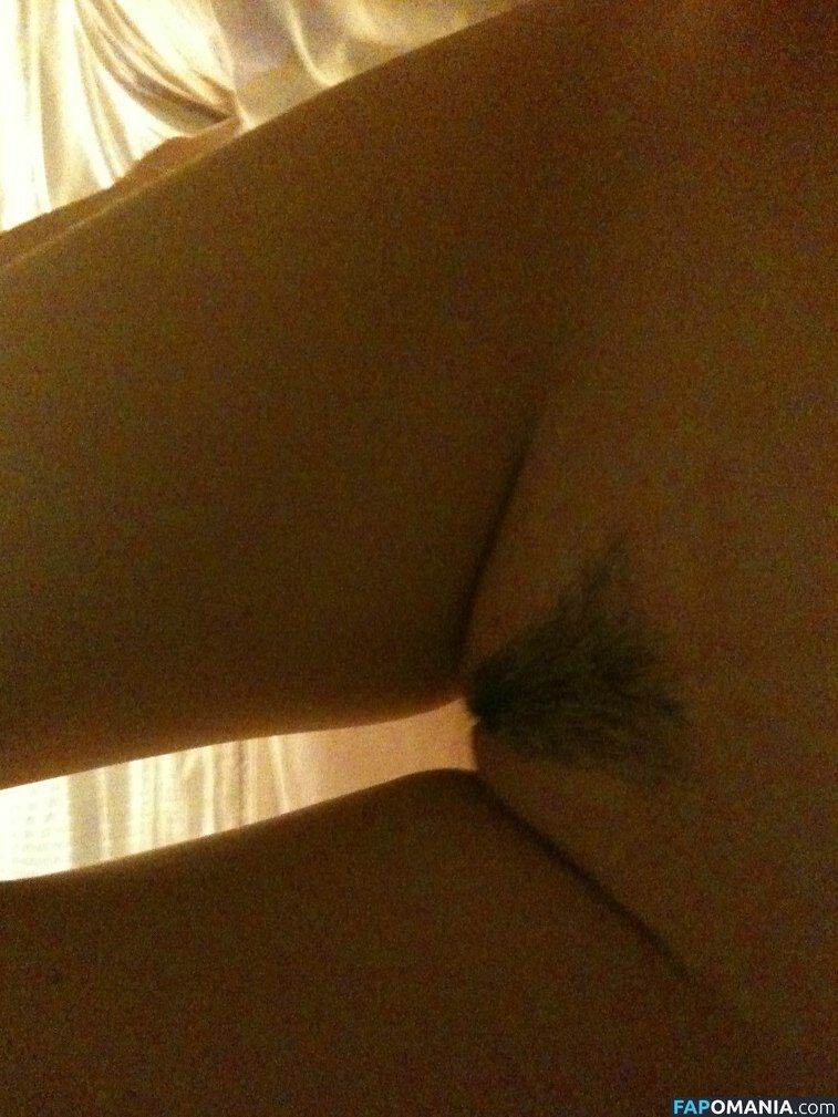 Krysten Ritter Nahý Uniklá fotka #1