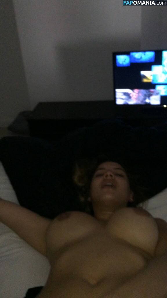 Lacey Banghard Nahý Uniklá fotka #11