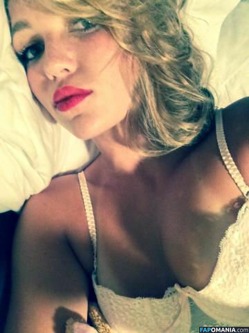 Lili Simmons Nahý Uniklá fotka #70