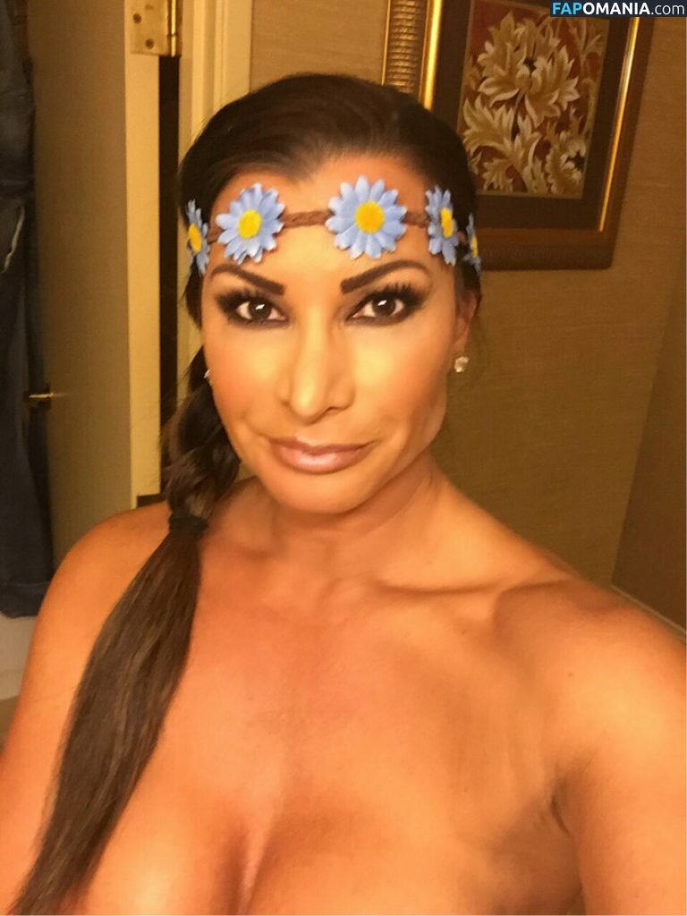 Lisa Marie Varon Nahý Uniklá fotka #21