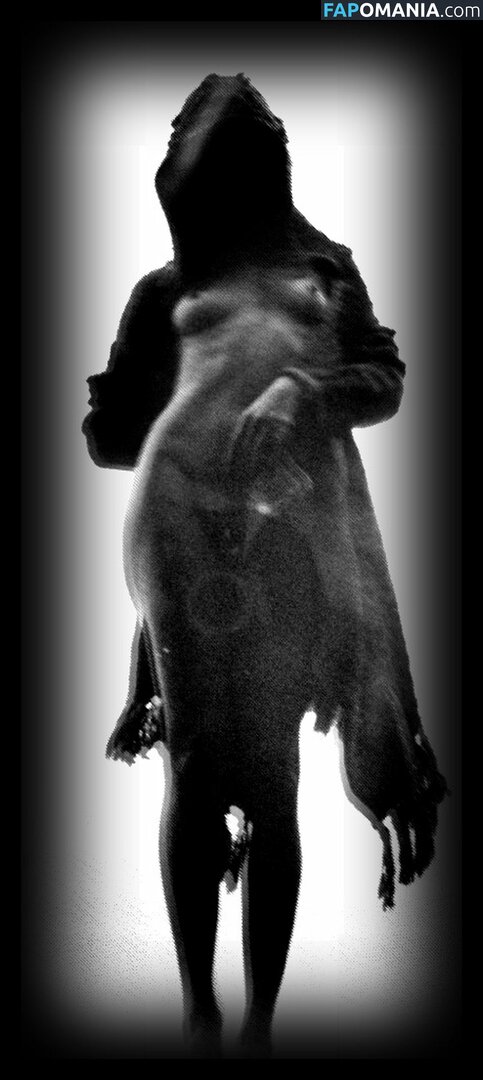 Maggie Q Nahý Uniklá fotka #8