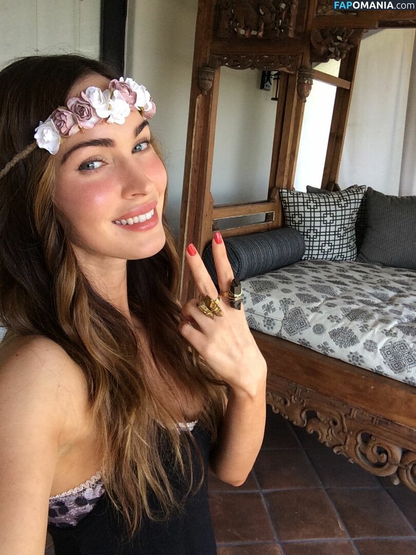 Megan Fox Nahý Uniklá fotka #32