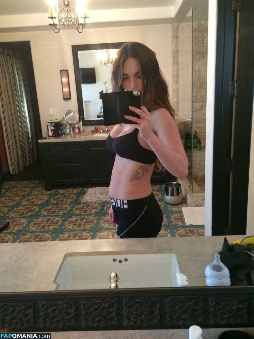 Megan Fox Nahý Uniklá fotka #63
