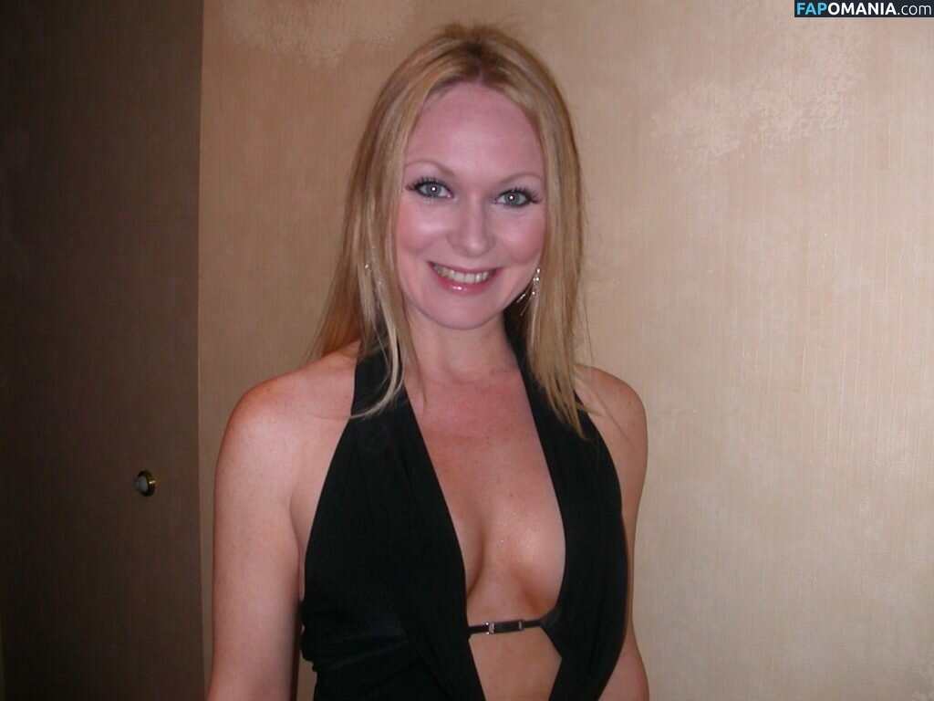 Michelle Hardwick Nahý Uniklá fotka #3
