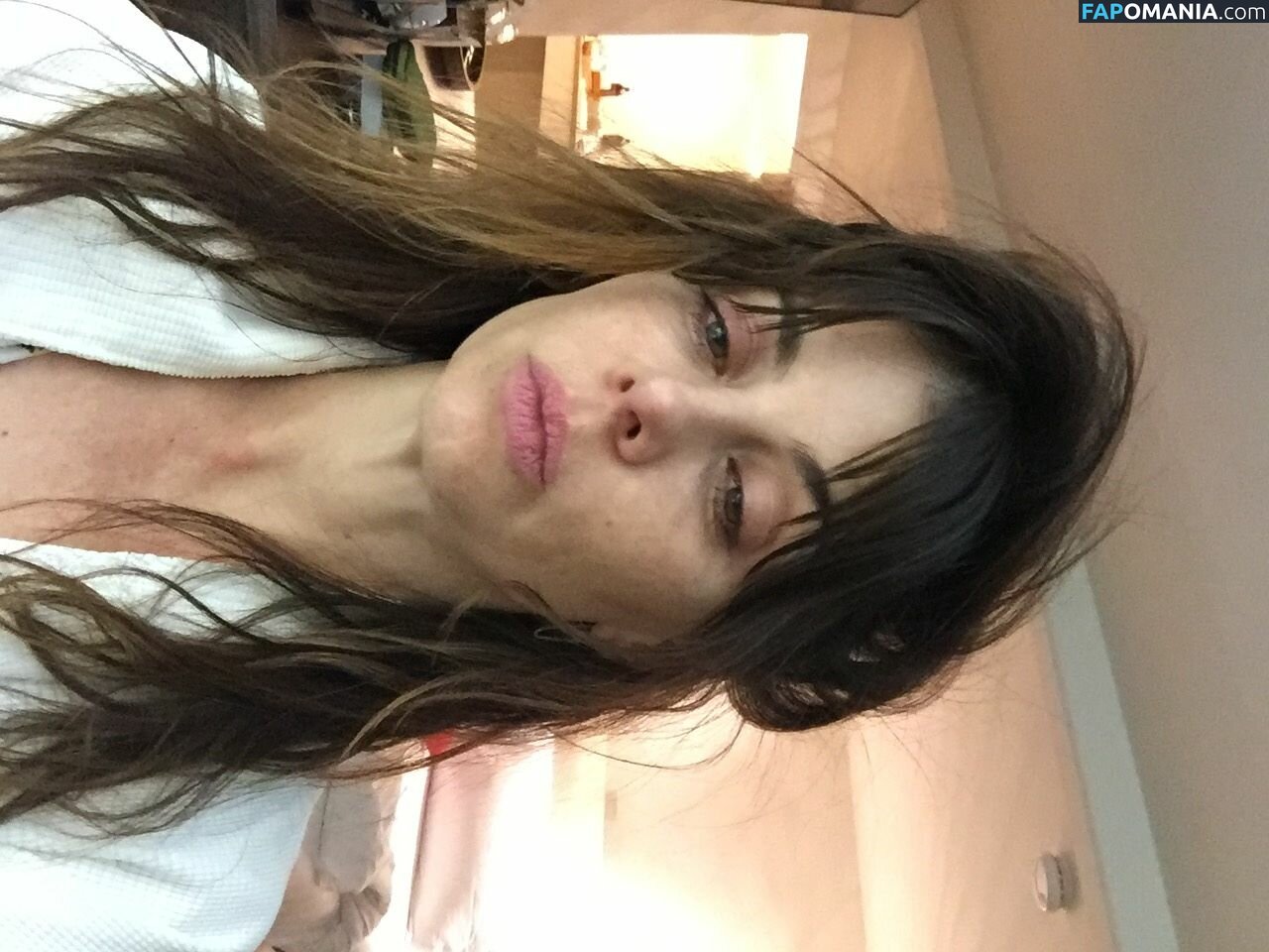 Natasha Leggero Nahý Uniklá fotka #14