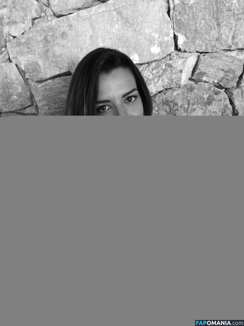 Nikoletta Ralli Nahý Uniklá fotka #82