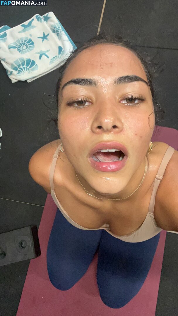Sienna Mae Gomez / sienna_mae / siennamaegomez Nahý OnlyFans  Uniklá fotka #271
