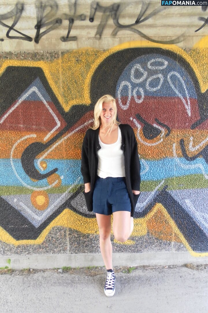 Sofia Jakobsson Nahý Uniklá fotka #146