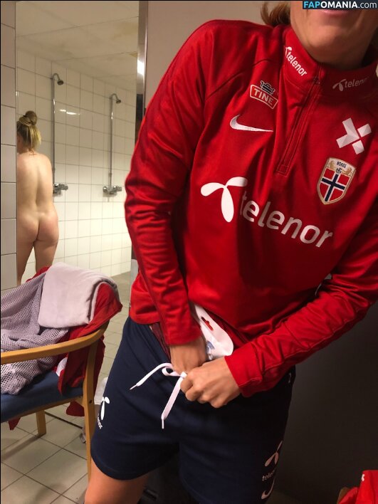 Therese Sessy Asland Nahý Uniklá fotka #3