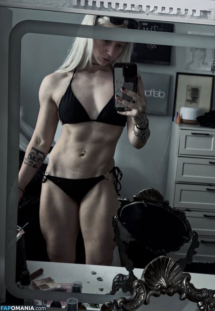 6natttynay9 / 6nattynat9 / tatievans Nahý OnlyFans  Uniklá fotka #2