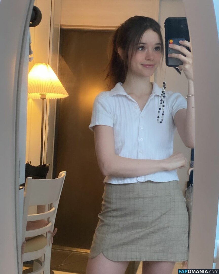  / A_Bit_Rebecca / A_Little_Rebecca Nahý OnlyFans  Uniklá fotka #3