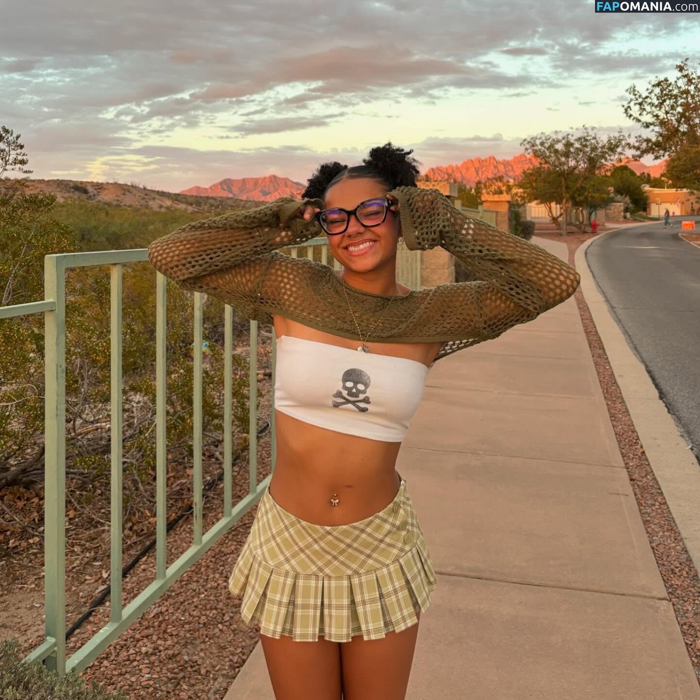 Abbey Road / abbeyyrd Nahý OnlyFans  Uniklá fotka #4