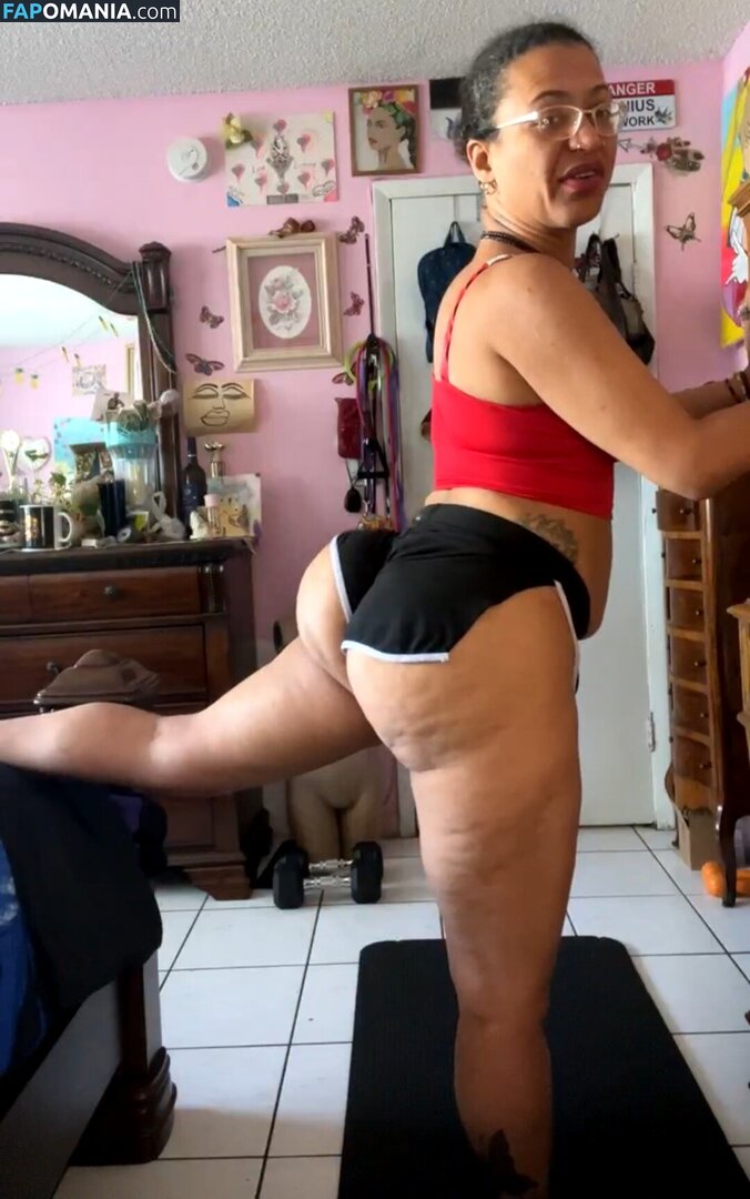 2xthesunshineinc / Afiya Sunshine / AfiyaSunshine / https: / queenafiyasunshine Nahý OnlyFans  Uniklá fotka #12
