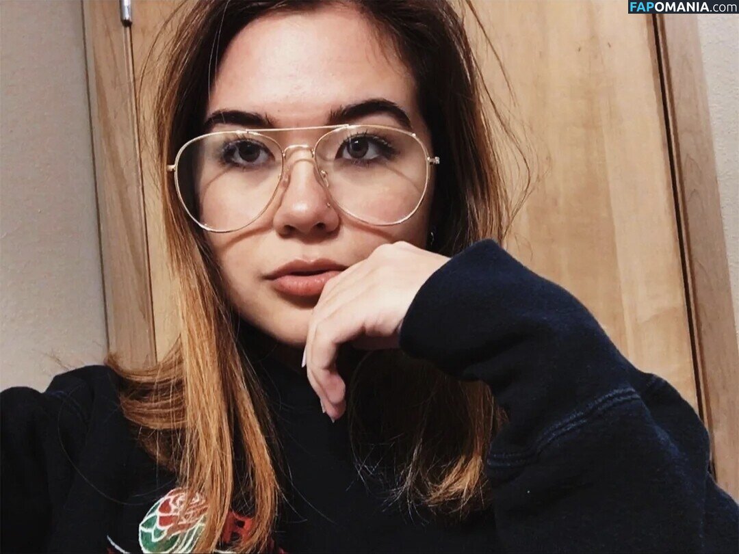 Alana Misako / alana.lister / alanamisako Nahý OnlyFans  Uniklá fotka #17