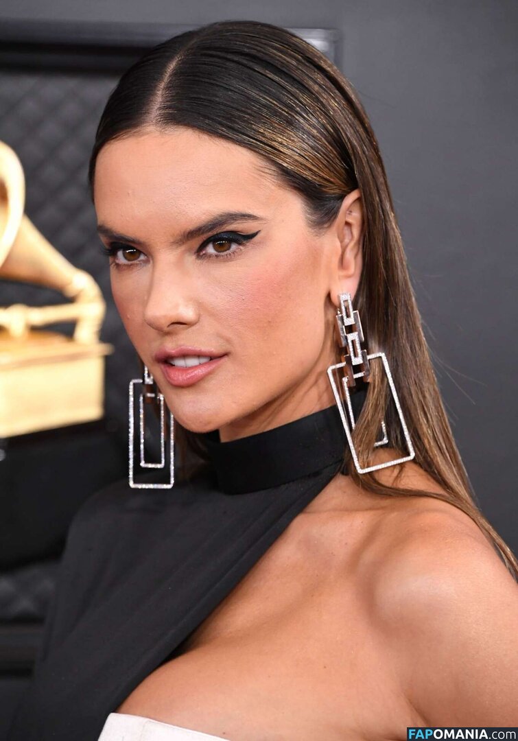 Alessandra / Alessandra Ambrosio / aleambrosio / alelovesanja / alessandraambrosio / https: Nahý OnlyFans  Uniklá fotka #1598