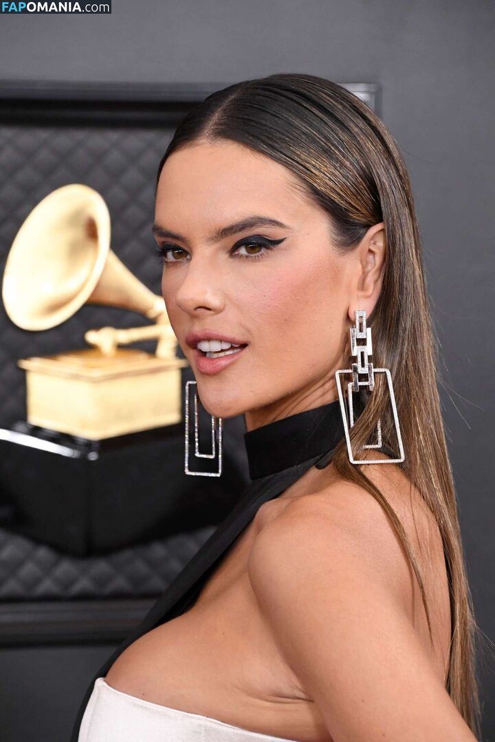 Alessandra / Alessandra Ambrosio / aleambrosio / alelovesanja / alessandraambrosio / https: Nahý OnlyFans  Uniklá fotka #1599